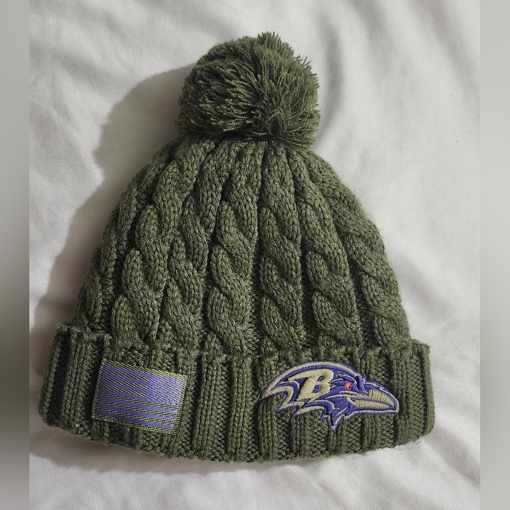 New Era Olive Cable Knit Pom-Pom Beanie